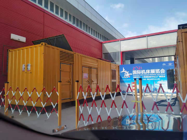 余干发电车出租-发电机无电压或电压太低怎么办？