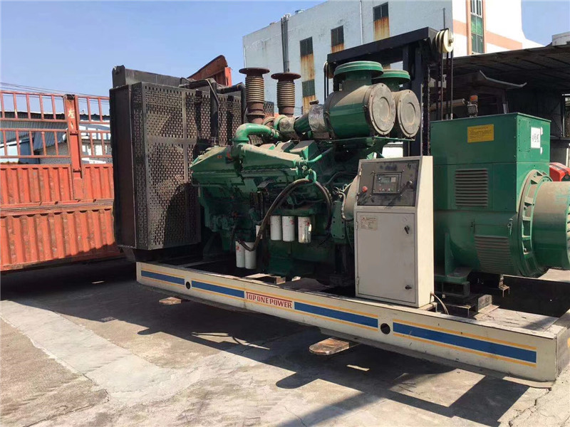 余干如何判断柴油发电机组的机油温度是否达到了合适的预热温度?